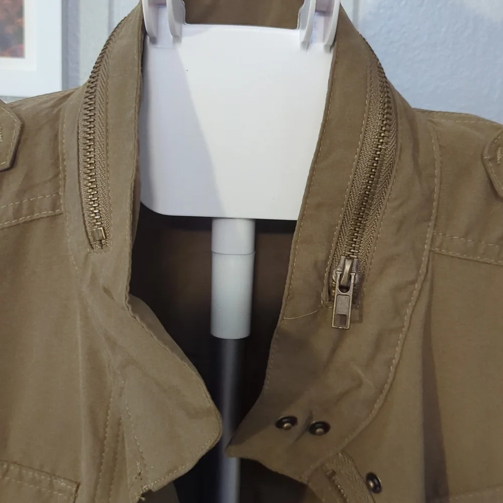 Lightweight jacket - Picture 6 of 6
